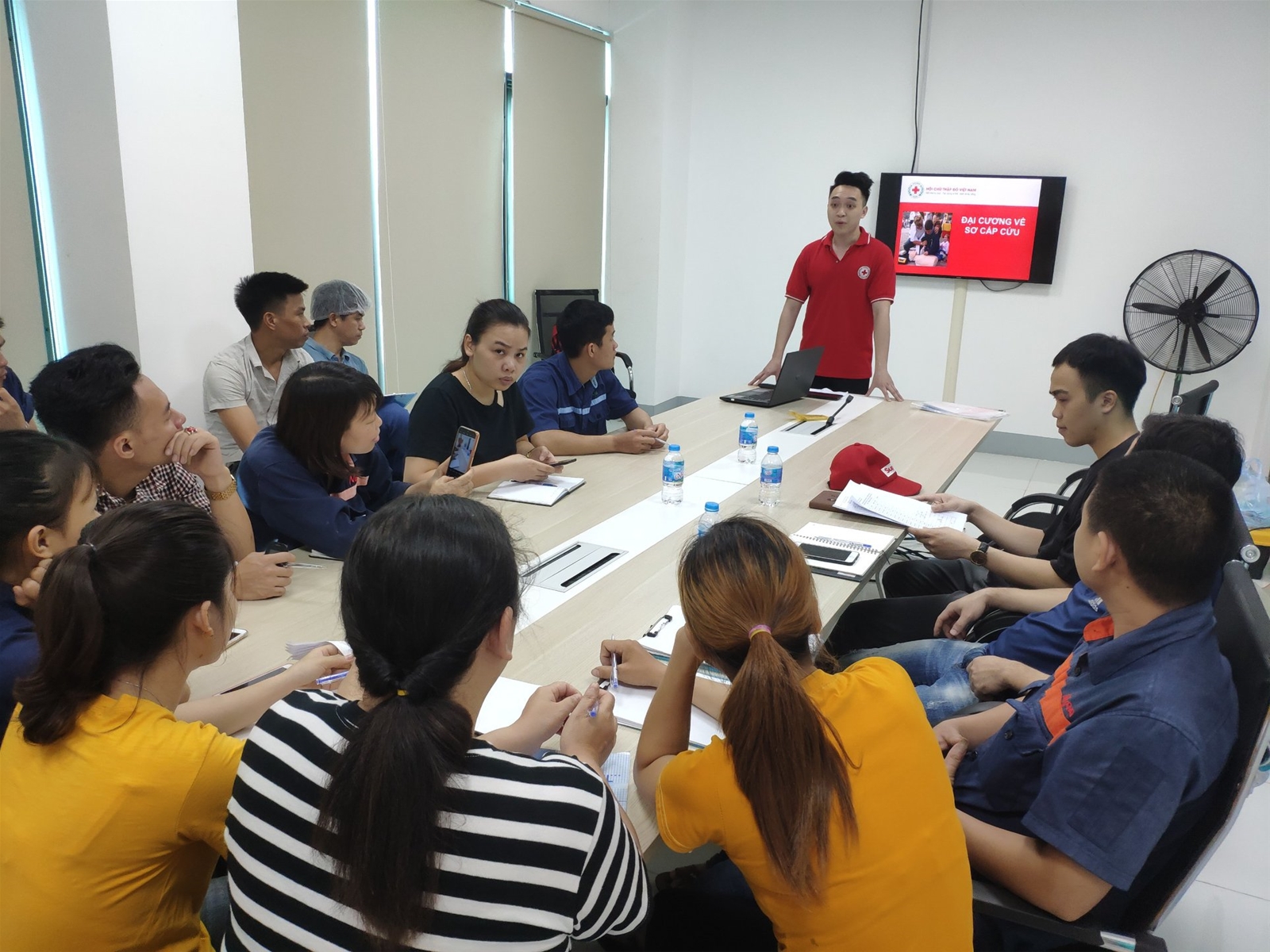 Huấn luyện sơ cấp cứu cơ bản cho nhân viên công ty Niigata Việt Nam